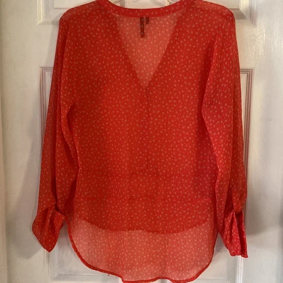 Maurices 3/4 Sleeve Low-High Blouse Size Small - Picture 6 of 6